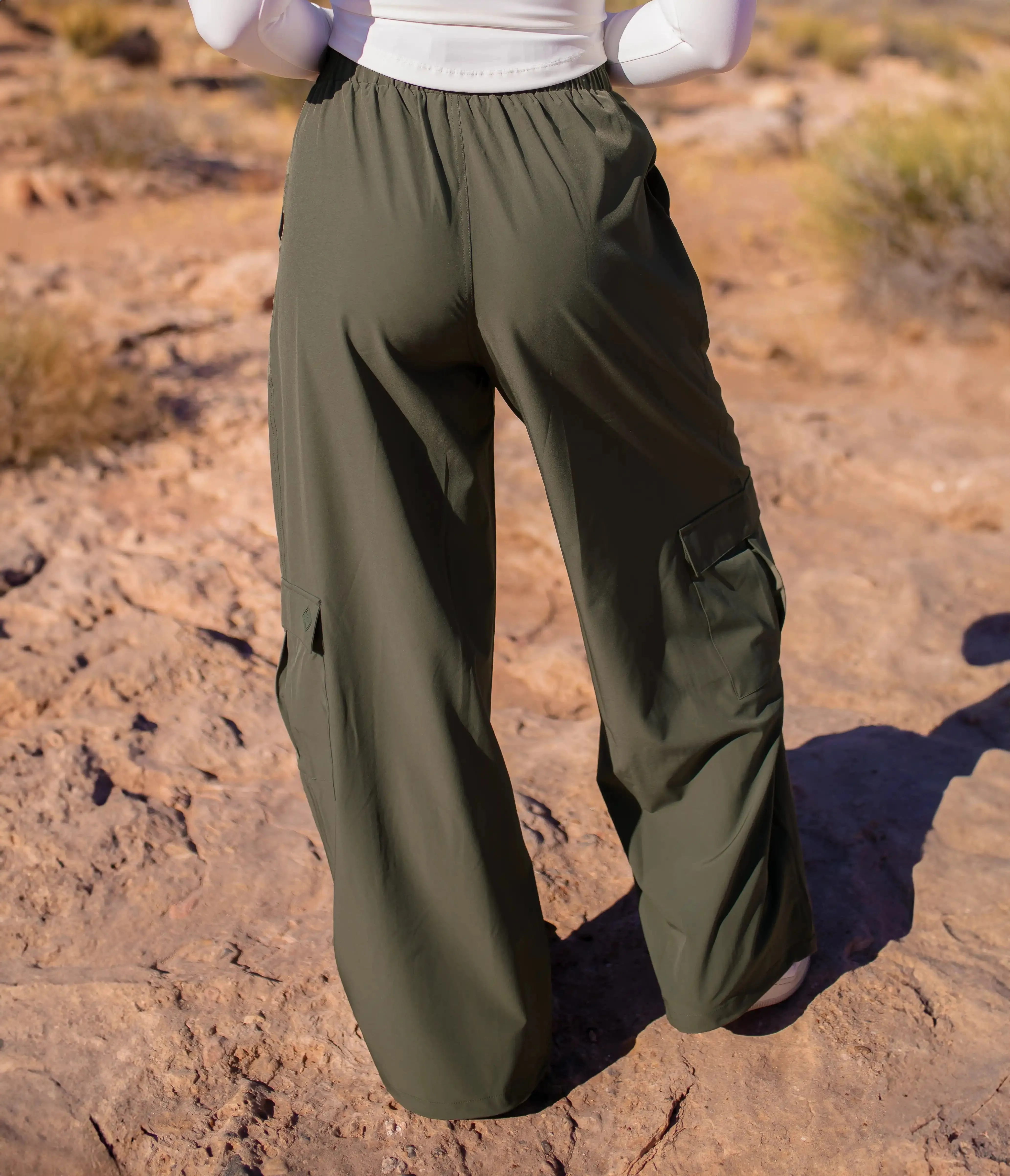 Adjustable Hybrid Cargo Pants - Cedar