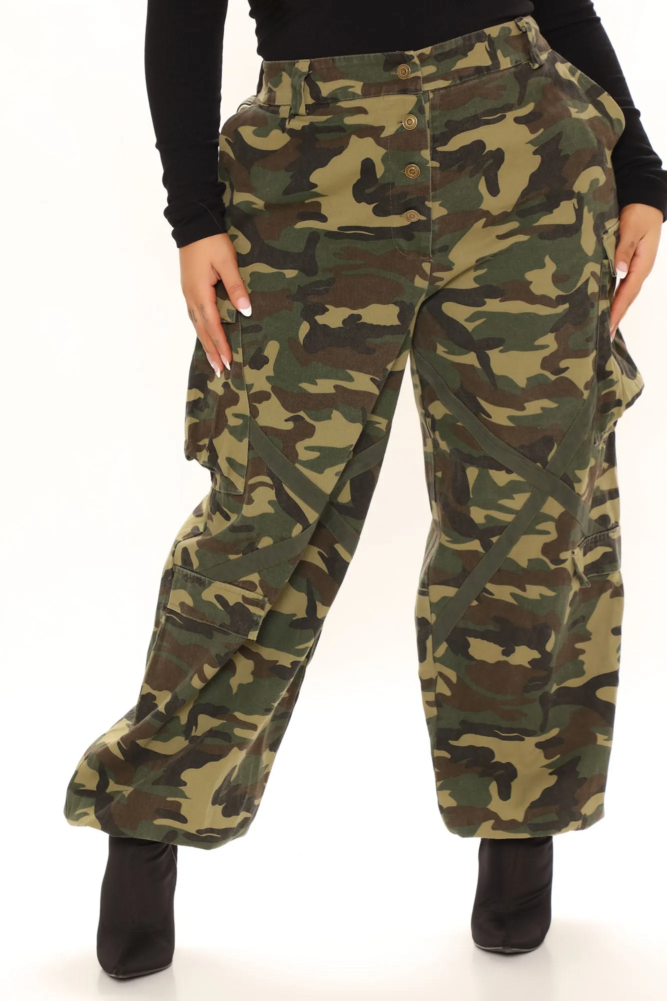 Amelia Oversized Cargo Pants Camo - Camouflage