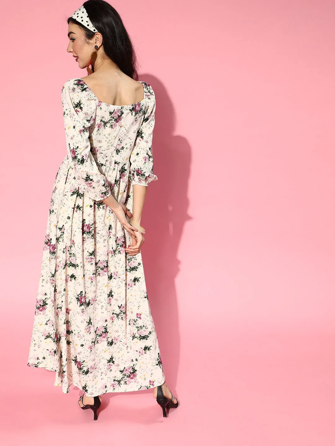 Berrylush Women Beige & Pink Floral Printed Sweetheart Neck Three-Quarter Sleeve Flared Maxi Dress