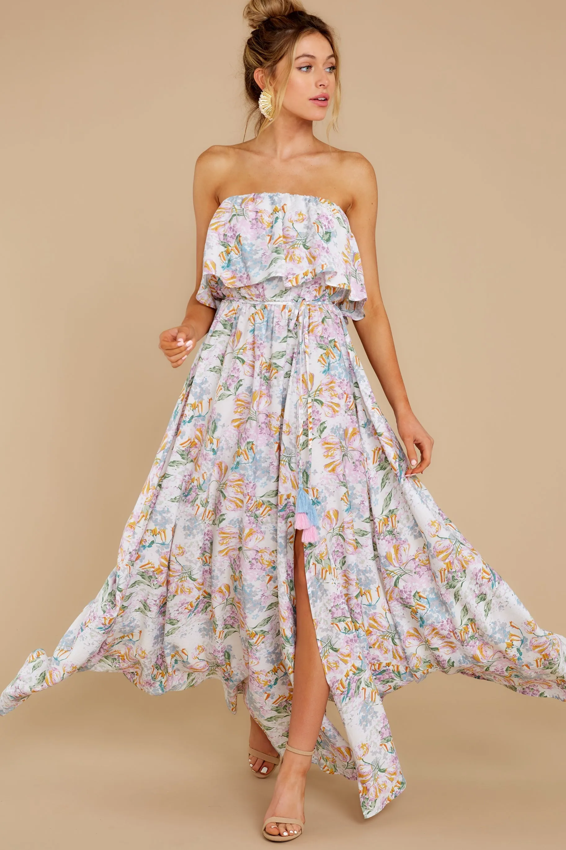 Here She Comes Off White Floral Print Maxi Dress