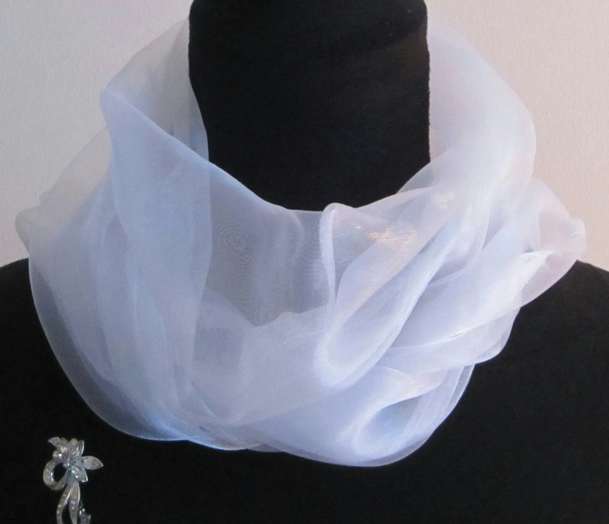 Ladies White Organza Scarf With Daisy Print Organza Trim