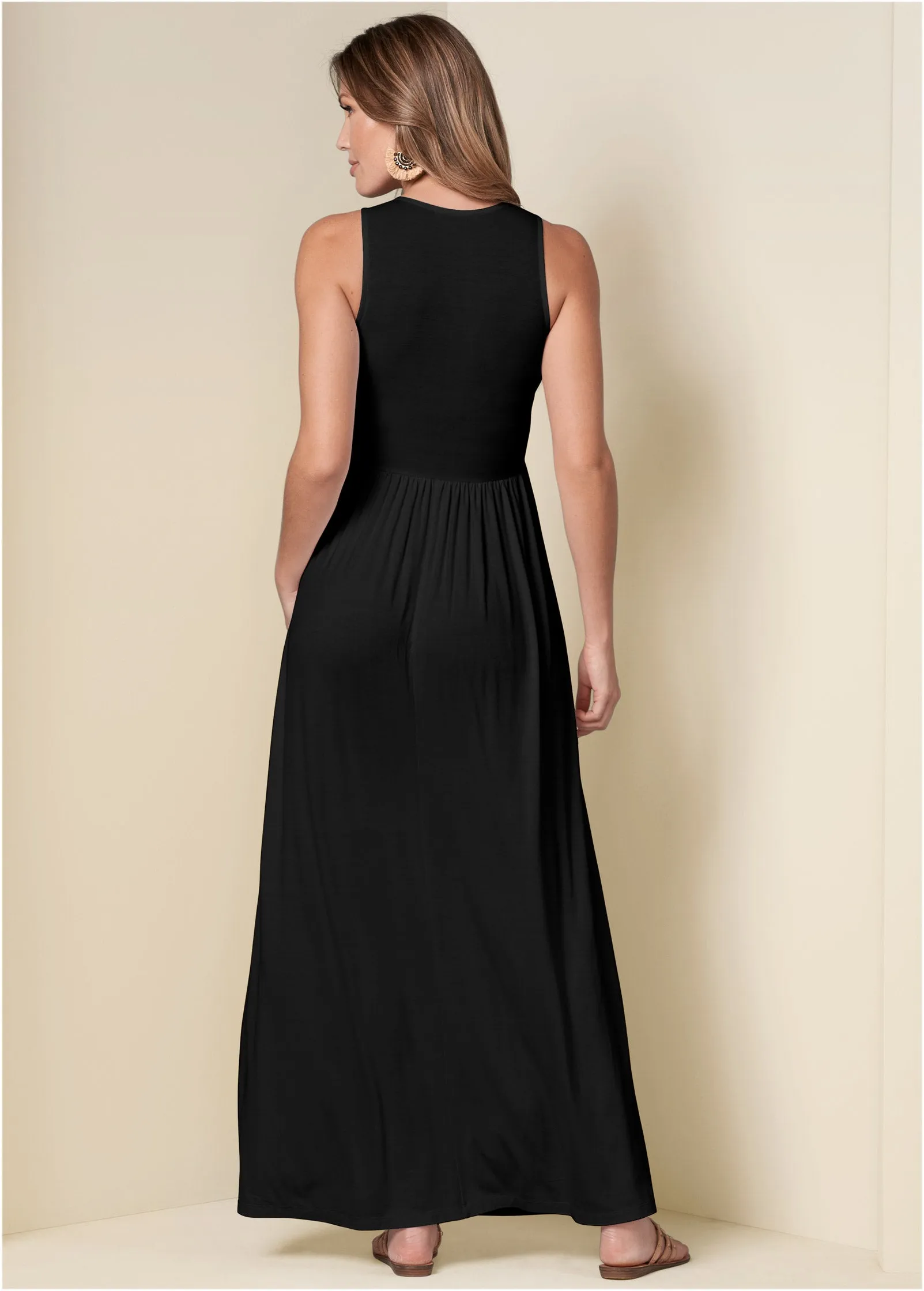 Maxi Dress With Pockets - Black