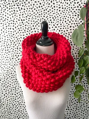 Merino Bubble Fluff Cowl in Red