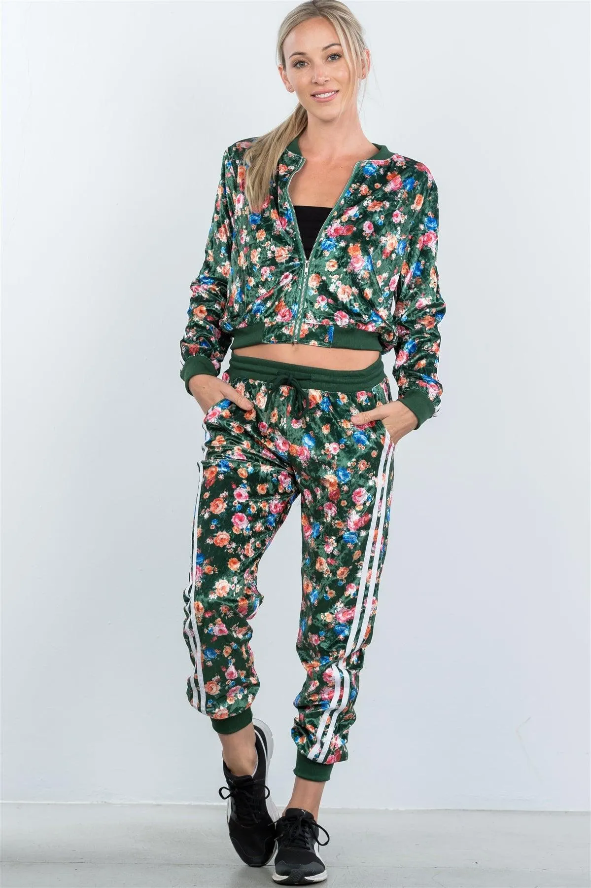 Olive Velvet Floral And Contrast Stripe Tracksuit Set /2-2-2