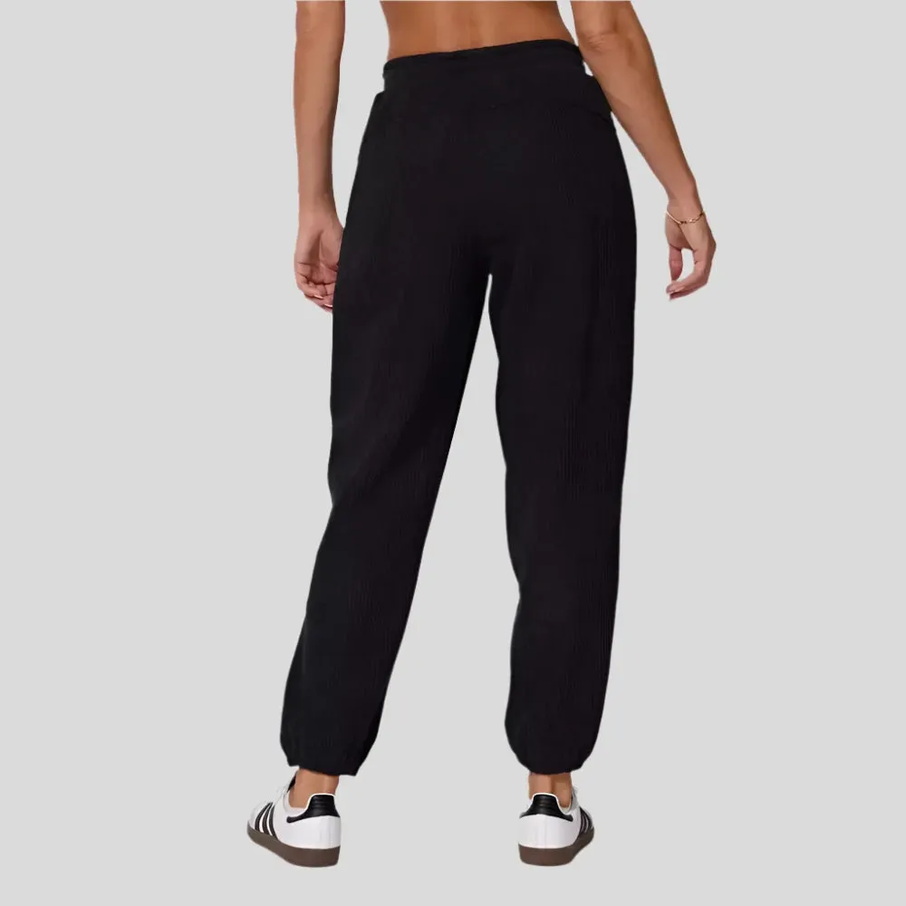 Womens Aura Mid-Rise Jogger - Black