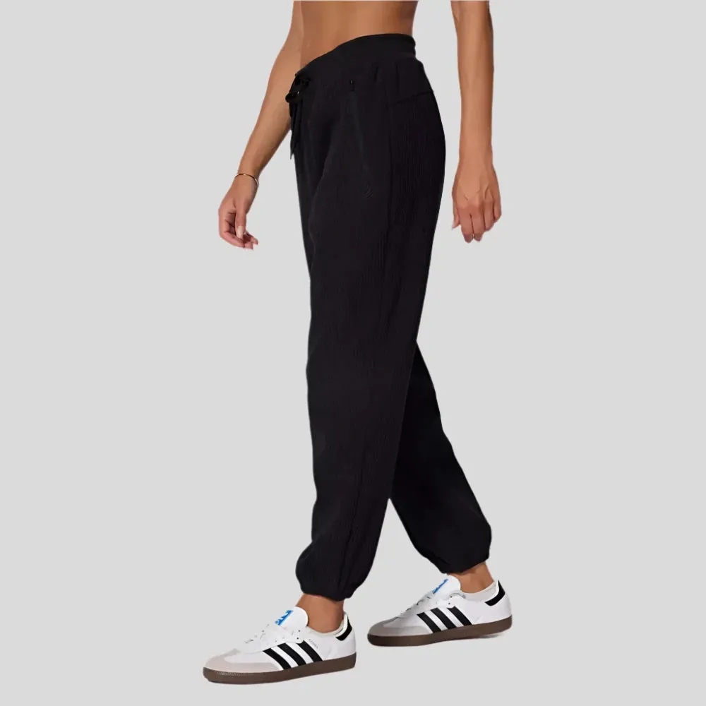 Womens Aura Mid-Rise Jogger - Black