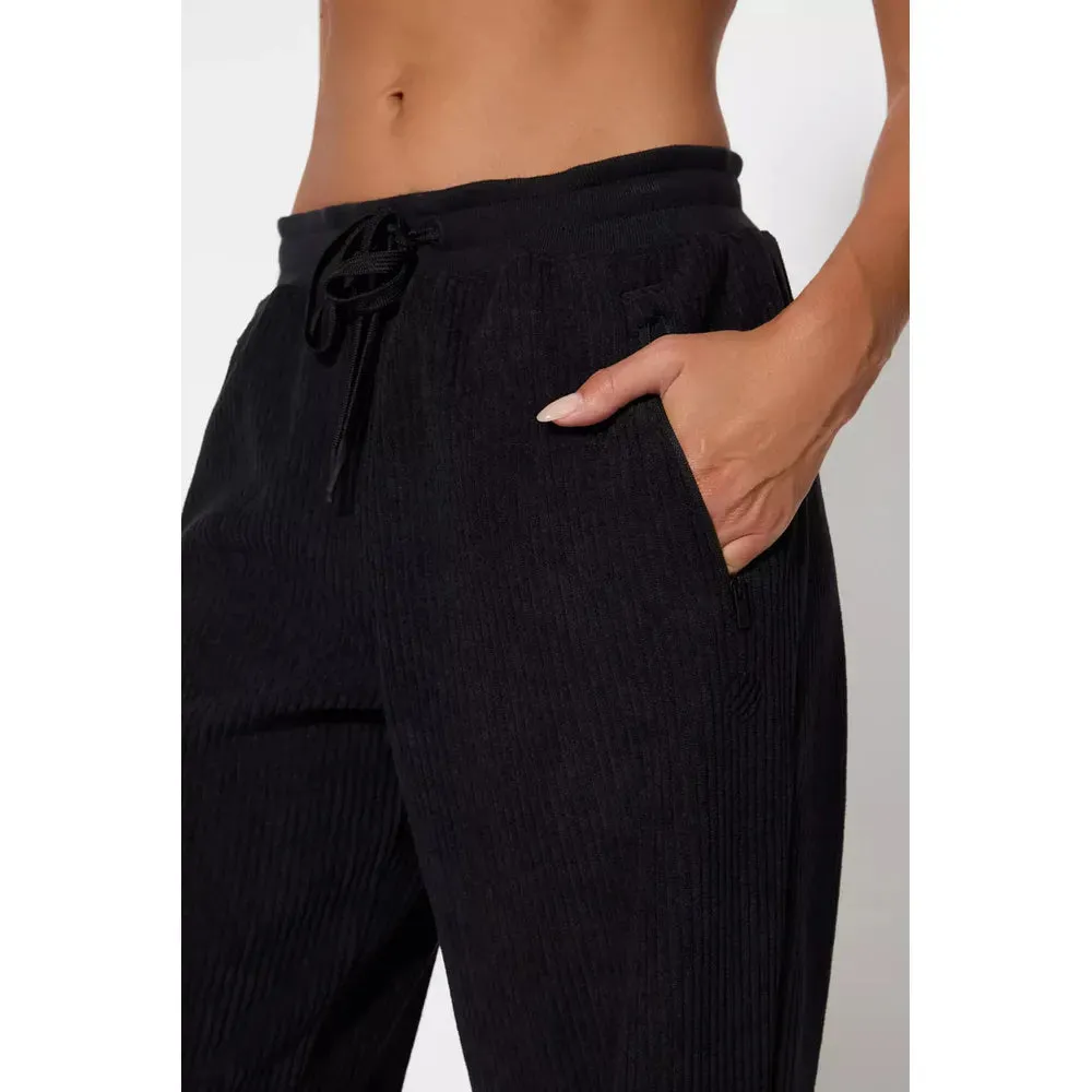 Womens Aura Mid-Rise Jogger - Black