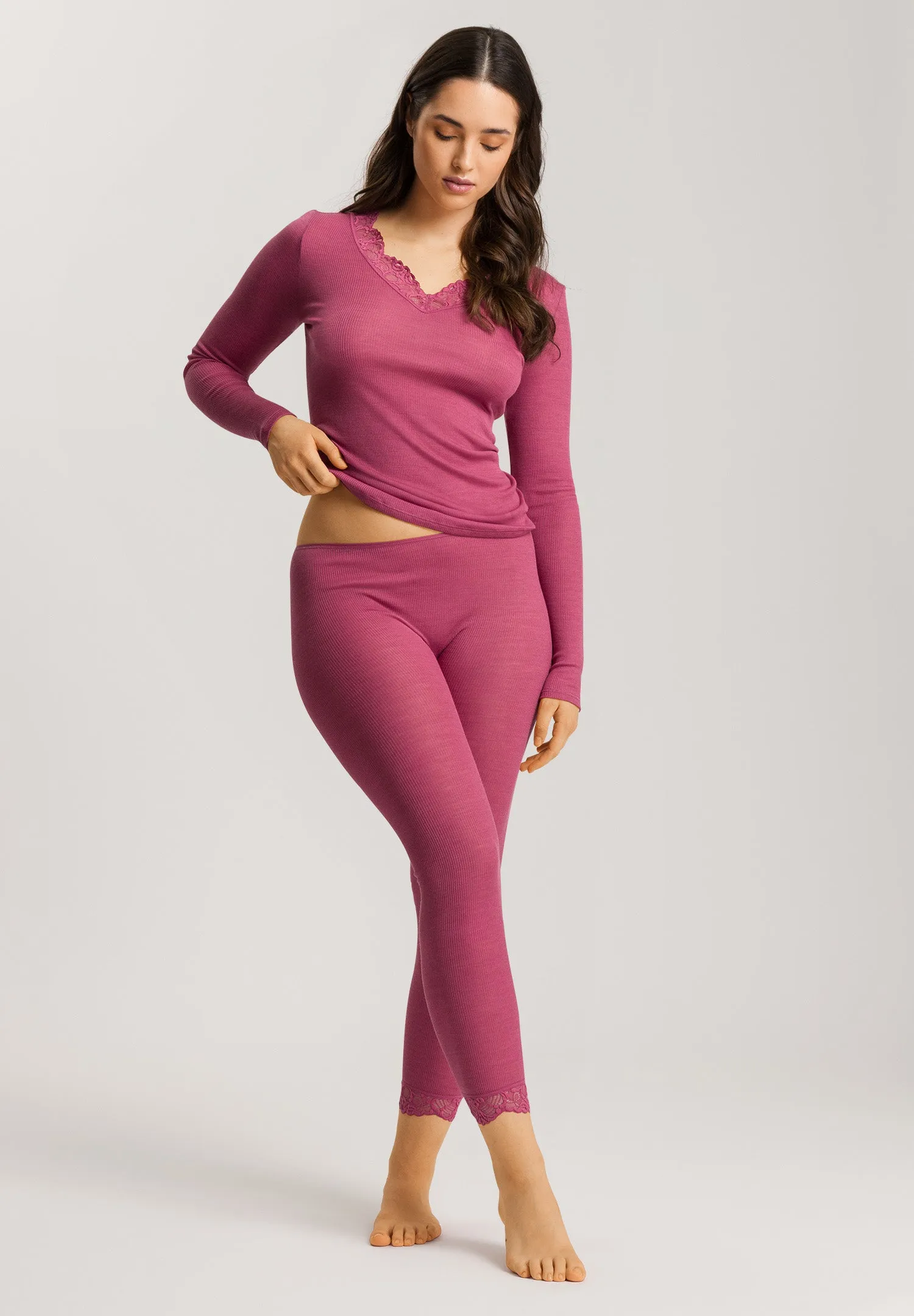 Woolen Lace Fine Ribbed Wool And Silk  V-Neck Top | Rose Wine 70914-2414